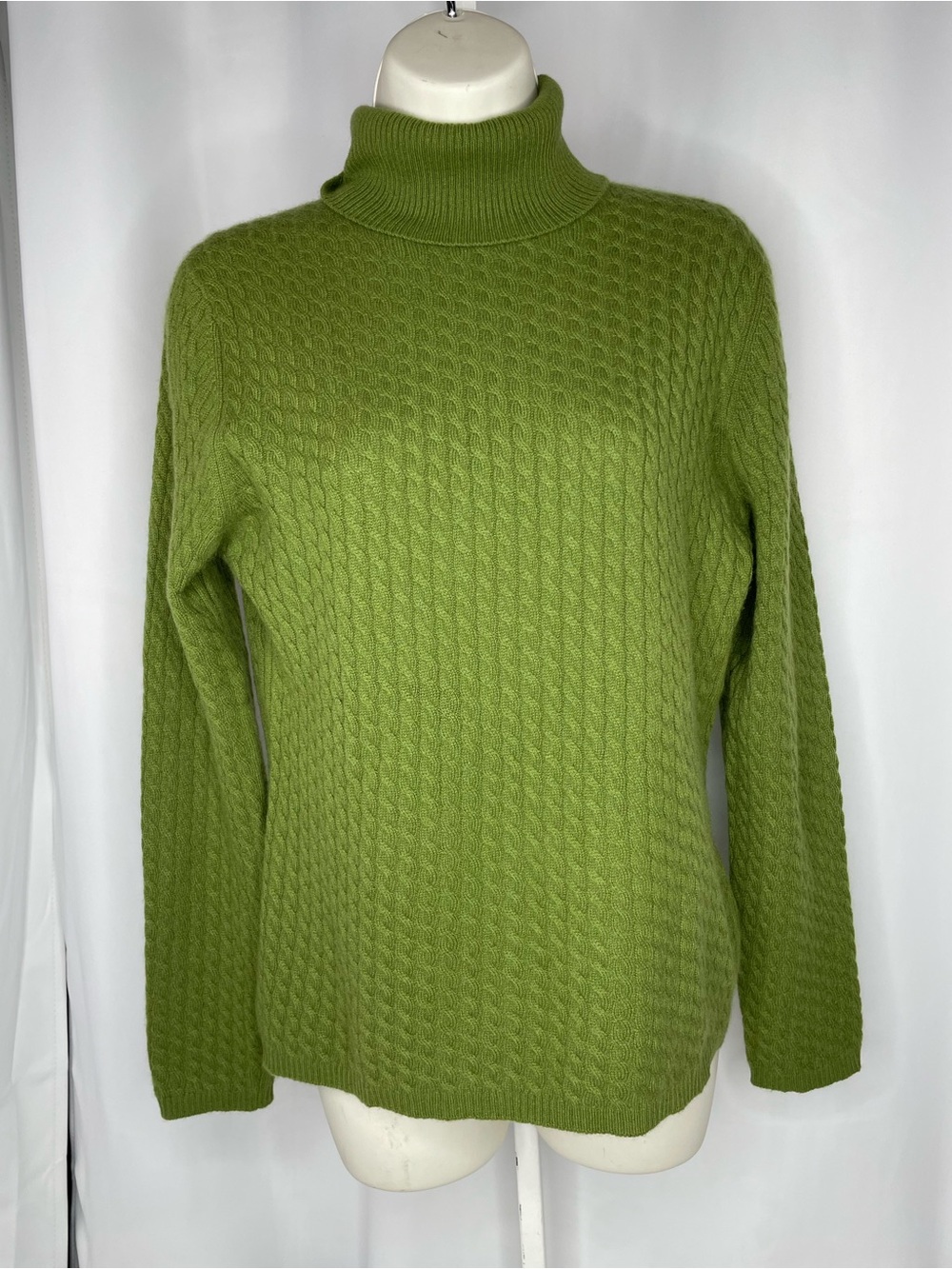 Talbots 100% Cashmere Cable Knit Turtleneck Sweater Green Medium Soft Luxury - Picture 1 of 11